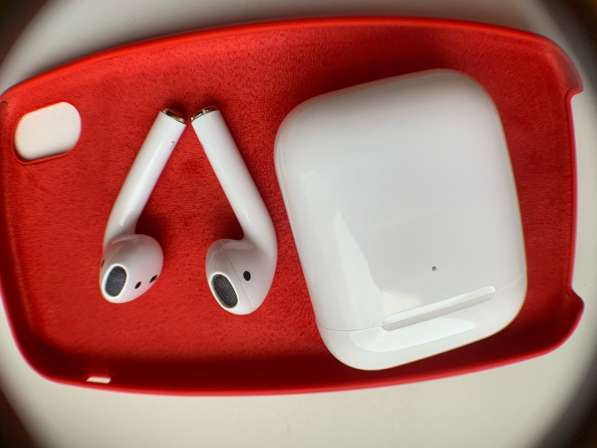 AirPods 2 в Санкт-Петербурге