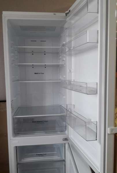 Срочно продам новый холодильник LG в Челябинске фото 4