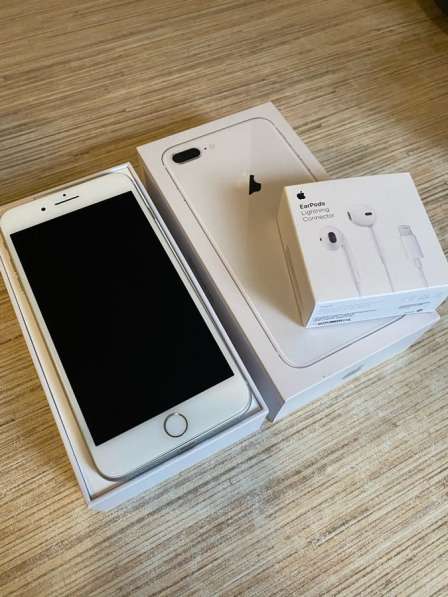 Продам iPhone 8 Plus