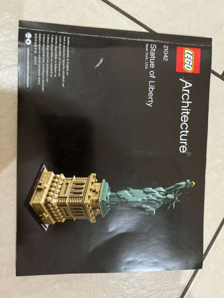 Лего статуя свободы в Москве