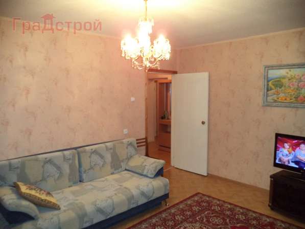 Продам четырехкомнатную квартиру в Вологда.Жилая площадь 87,50 кв.м.Этаж 1.Есть Балкон. в Вологде