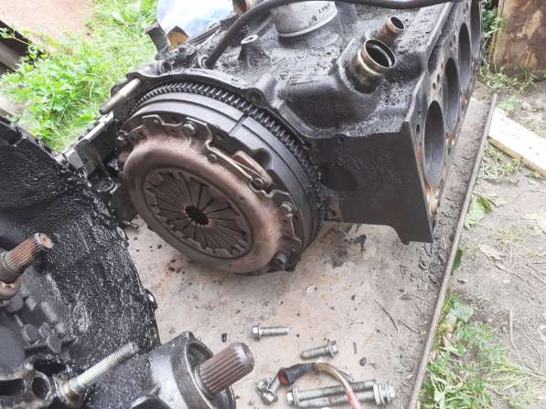 Двигатель F8Q в разбор. Есть всё! в Новосибирске