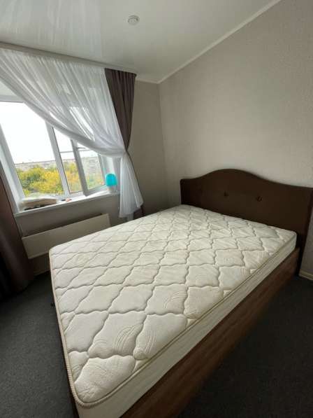 Двуспальная кровать