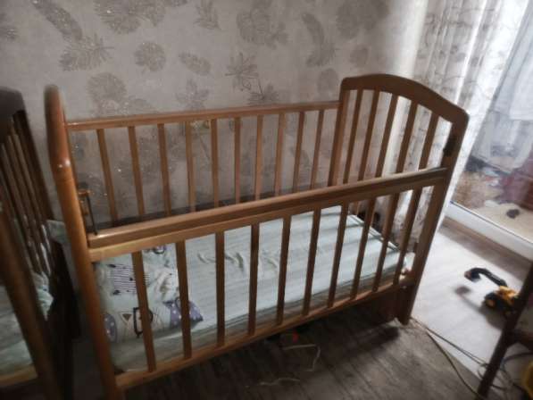 Детская кроватка