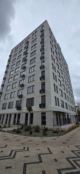 Продам евро 3ку в ЖК Эльта