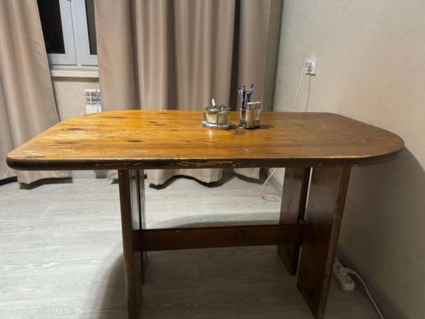 Стол кухонный б/у