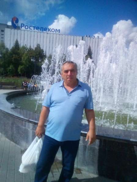 Заур, 58 лет, хочет познакомиться в Нальчике