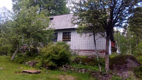 Продам участок с зимним домом и баней в 12 км от г Выборга