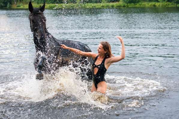 Купание с лошадьми в Нижнем Новгороде фото 5