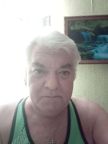 Юрий, 53 года, хочет пообщаться