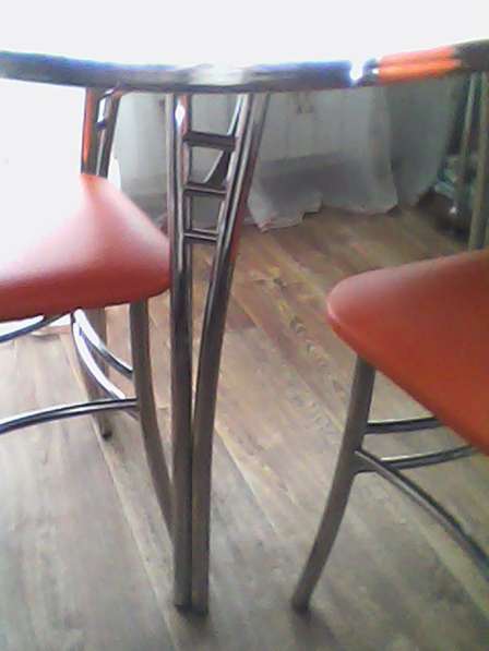 Продам новый стеклянный стол и два стула в Самаре фото 4