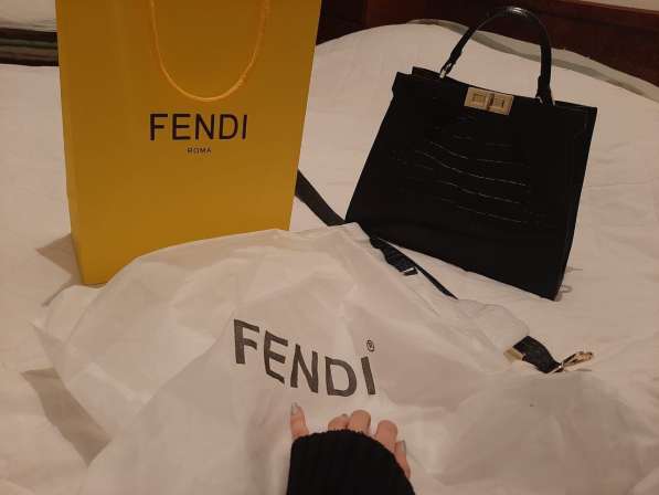 Оригинальная сумка FENDI