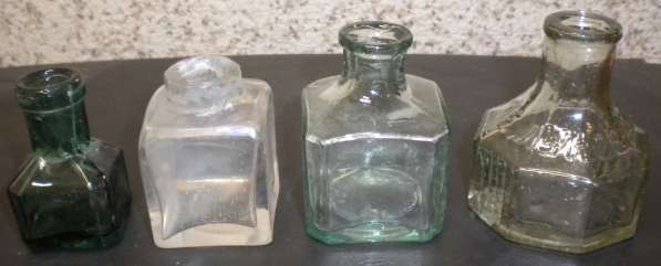 Старинные бутылочки из под чернил