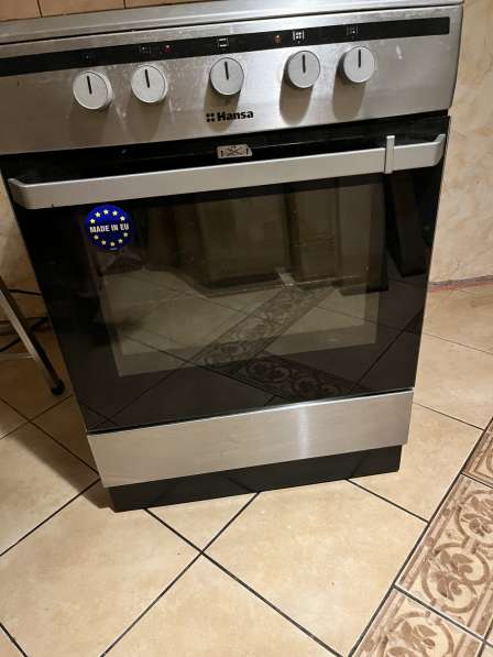 Эл плита Hansa (стеклокерамика)