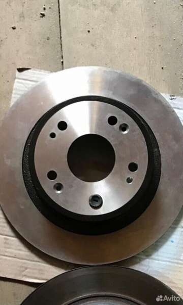 Продам запчасти для автомобиля в Москве