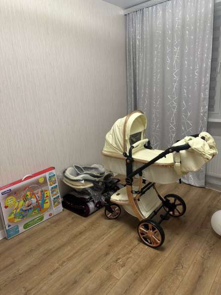 Продам коляску 3в1 в Владивостоке
