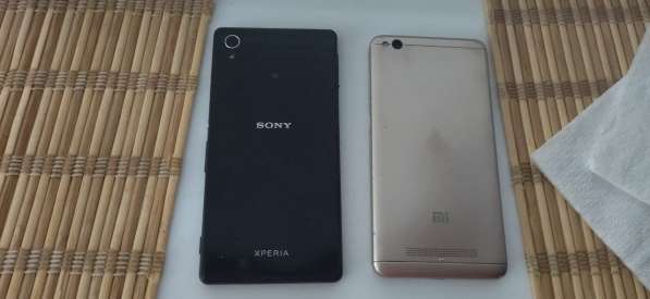 2 телефона: Sony Xperia и Xiaomi - состояние - нерабочее