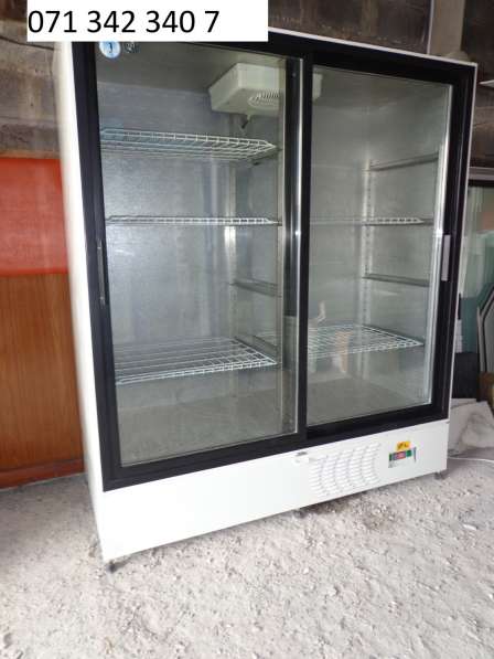 Холодильная витрина в фото 14