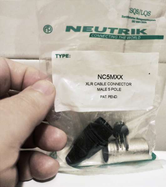 Разъём NEUTRIK NC5MXX - DMX, кабельный, папа