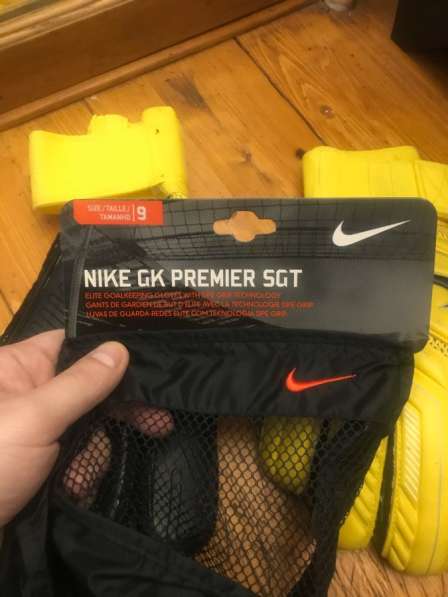 Вратарские перчатки Nike Goalk. premier sgt AW13 в Москве