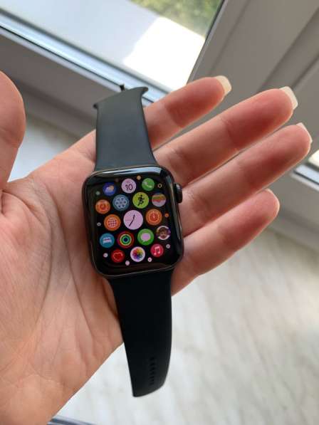 Apple Watch SE (40 mm) в Домодедове фото 3