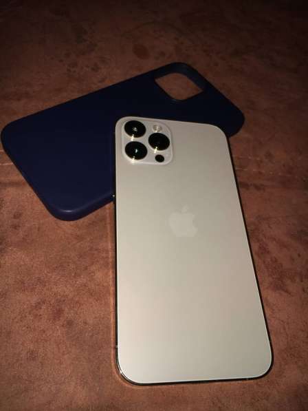 Продам iPhone 12 Pro max 256