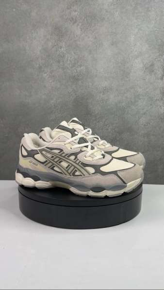 Афигенные кроссовки в Новосибирске