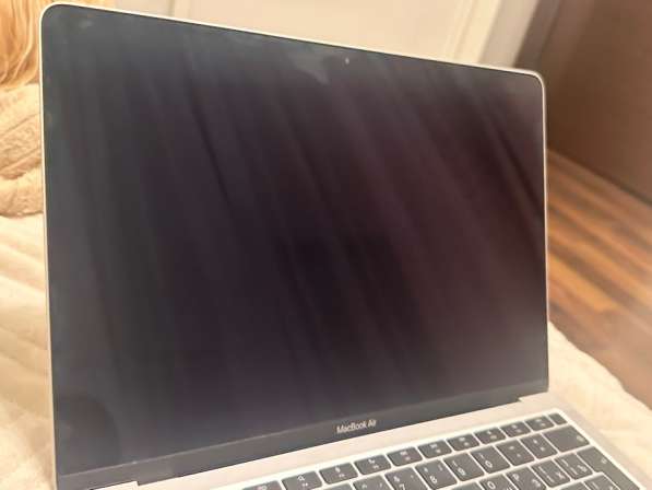Macbook air 13 m1 2020,серебристый в Москве