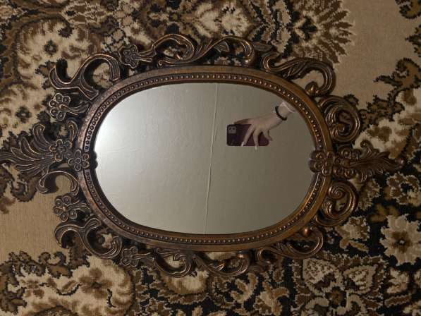 Зеркало овальное, настенное