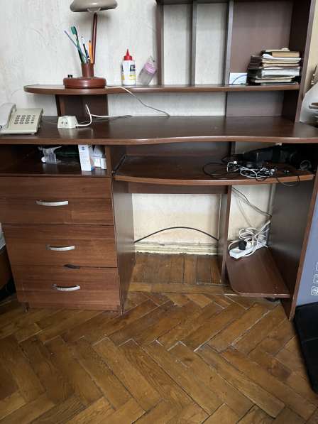 Компьютерный-письменный стол в Москве