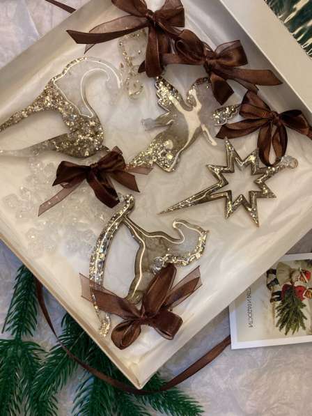 Ёлочные игрушки из эпоксидной смолы в Томске фото 4