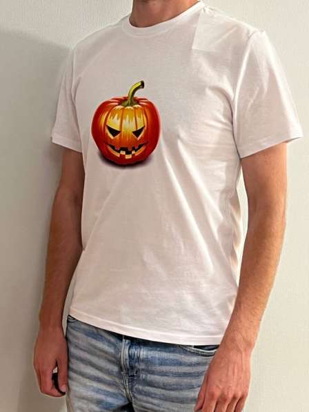 Распродажа футболок на тему «Хэллоуин» в Санкт-Петербурге фото 8
