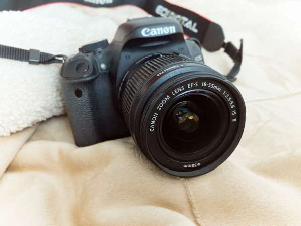Canon 600D зеркальный фотоаппарат