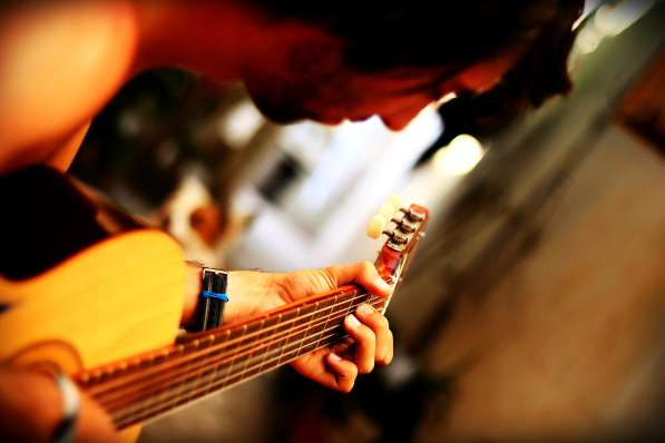 Уроки игры на гитаре для всех желающих - в Зеленограде в Зеленограде