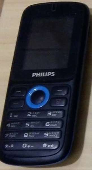 Кнопочный сотовый тел Philips E1500 2 SIM + карта памяти SD