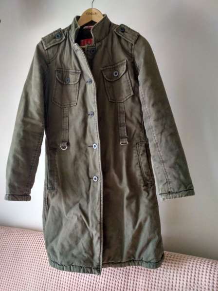 Пальто в военном стиле