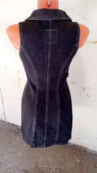 Новый джинсовый сарафан на молнии с воротником 30 размера в Пятигорске фото 8