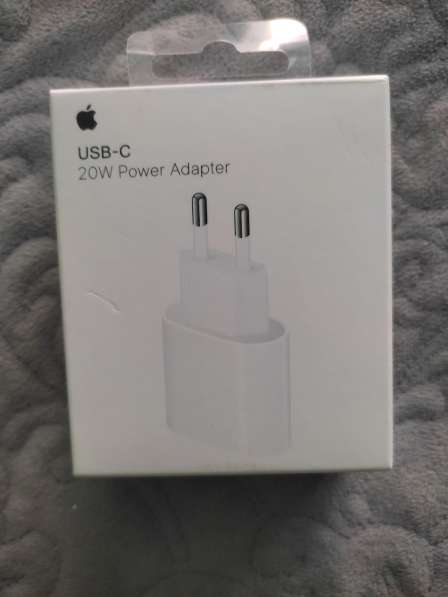 Блок зарядного устройства USB адаптер Apple USB-C 20 W в 