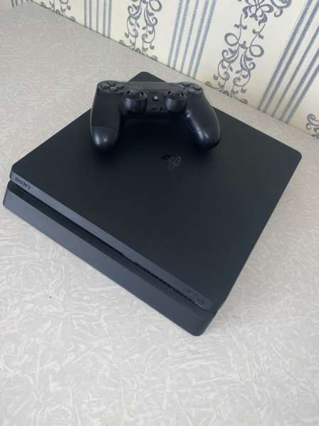 PlayStation 4 slim 1tb 1 геймпада игр в Тамбове