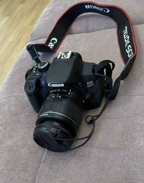 Canon 650D + штатив в Омске фото 3