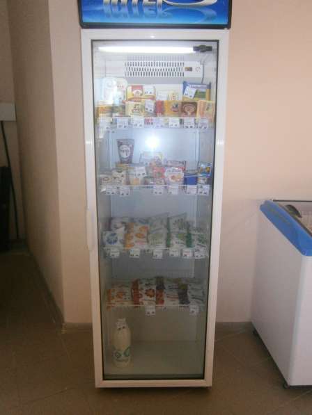 Продам Холодильную витрину в 