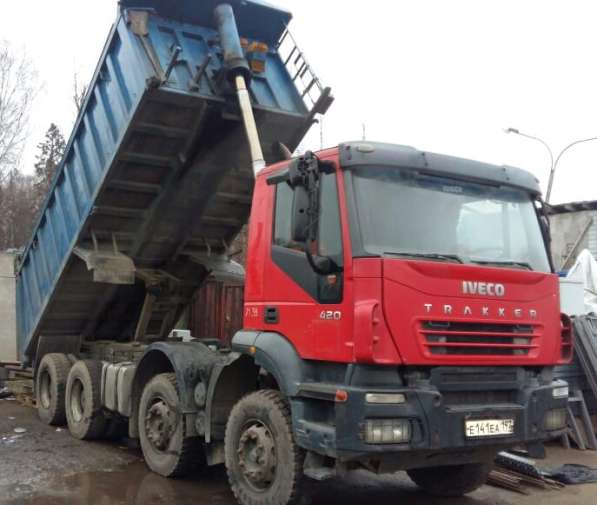 Самосвал Iveco Trakker AD410T 8х4 в Москве фото 5