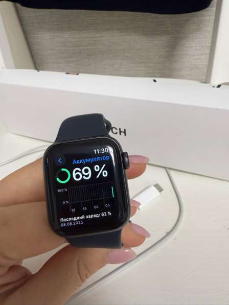 Apple Watch SE 40 mm синие в Москве