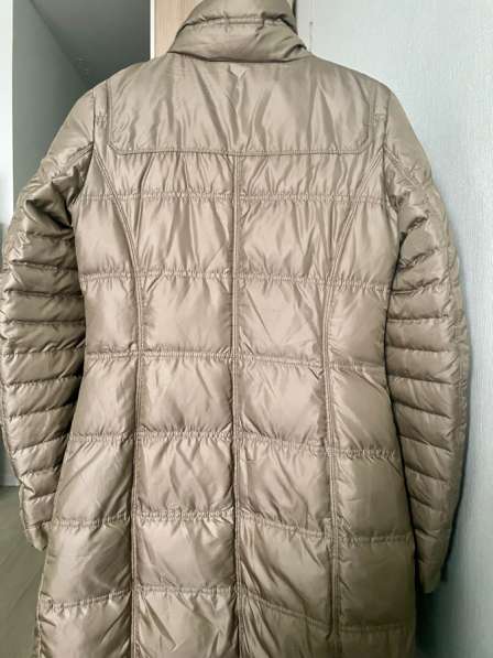 Продаю пальто-пуховик в Новосибирске