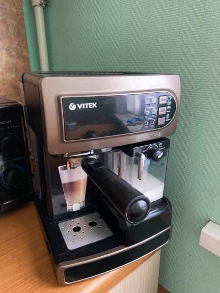 Кофеварка/кофемашина рожковая Vitek VT-1517 в Кургане