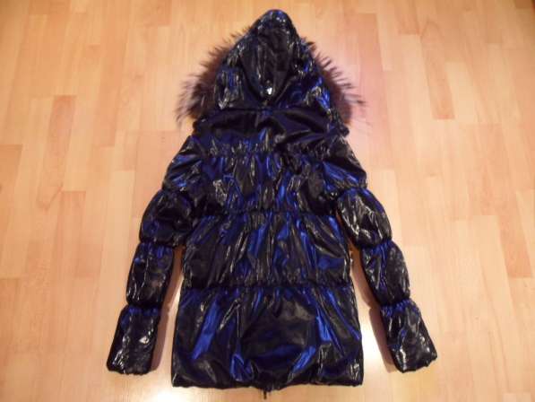 Куртка женская, подростковая 44 р-ра, черного цвета в фото 6