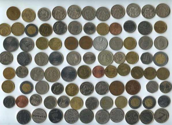 Монеты мира и жетоны по 20 руб в Смоленске