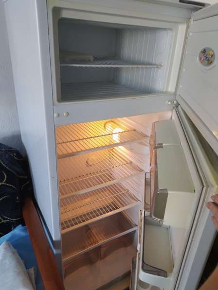 Продам холодильник Атлант двухкамерный б/у в фото 3