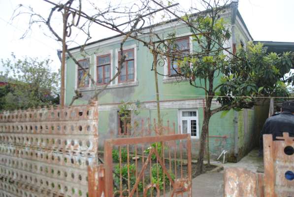 Продажа капитального двухэтажного дома в городе Поти