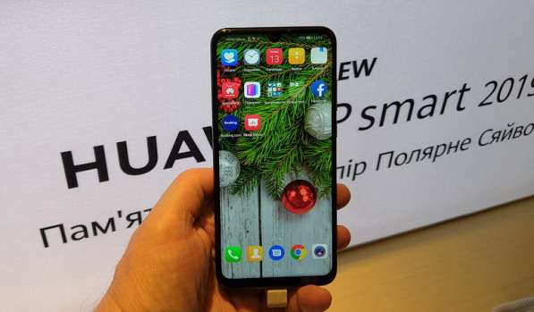 Huawei P smart 2019 цвет черный в Москве фото 3